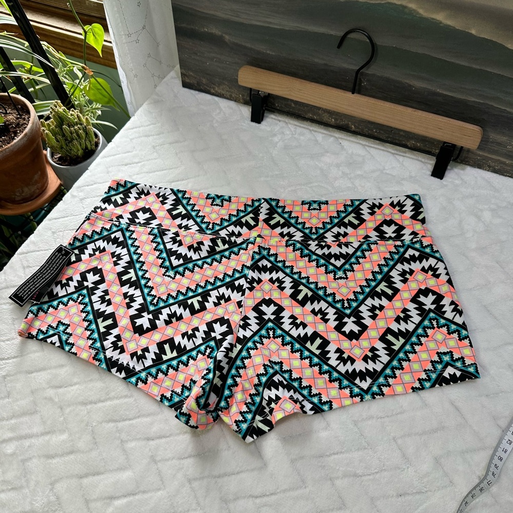 Nwt No Boundaries Walmart Shorty Crop Cheer Short Booty Shorts Teal Black Boho L - Picture 9 of 9